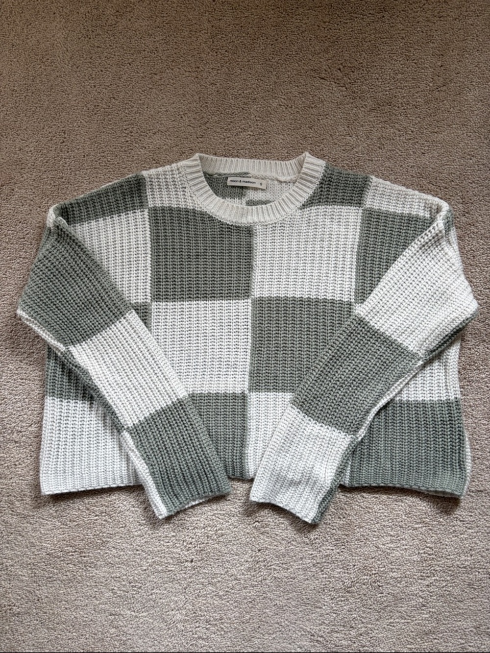 Moon & Madison Checkered Crop Sweater